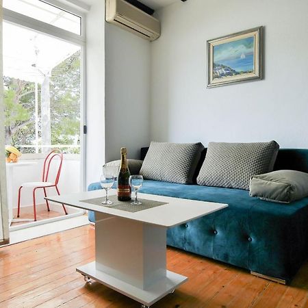 Apartment Beach Макарска Экстерьер фото