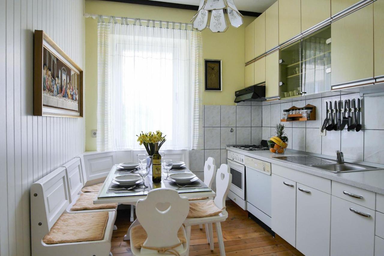Apartment Beach Макарска Экстерьер фото